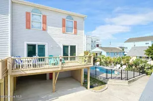 511 N Carolina Beach Ave N, Carolina Beach, NC 28428 - Photo 1