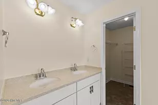 [Address not provided], Jacksonville, NC 28540 - Photo 17