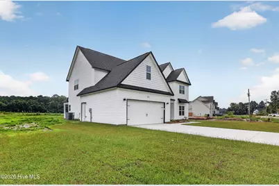 1112 Lunenburg Place #Lot 75, Jacksonville, NC 28540 - Photo 5
