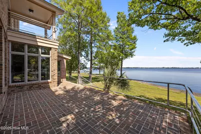 401 Harbor Drive, New Bern, NC 28560 - Photo 9