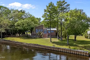 401 Harbor Dr, New Bern, NC 28560 - Photo 7