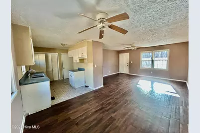 906 Cypress Street, Rockingham, NC 28379 - Photo 5