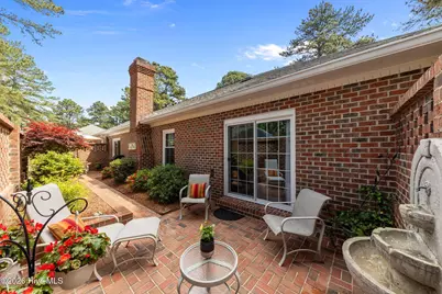 35 Courtney Place, Southern Pines, NC 28387 - Photo 5
