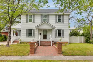 404 Avenue C, New Bern, NC 28560 - Photo 1