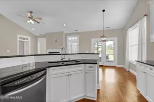 35 Scotlands Ct, Hampstead, NC 28443 - Photo 15