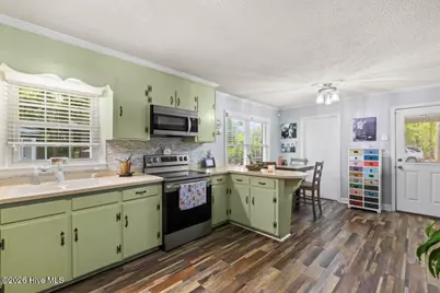 481 S Railroad Avenue, Beulaville, NC 28518 - Photo 13