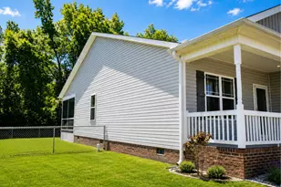 77 Oakley Dr, Princeton, NC 27569 - Photo 5