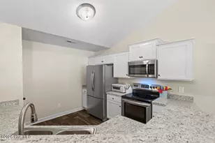 803 Kroger Ct, Jacksonville, NC 28540 - Photo 15