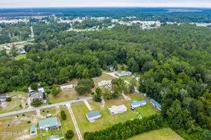 250 Bream St, Holly Ridge, NC 28445 - Photo 37