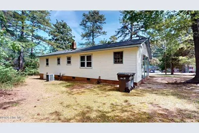 1240 W Michigan Avenue, Southern Pines, NC 28387 - Photo 3