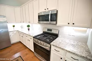 7031 Bonaventure St SW, Ocean Isle Beach, NC 28469 - Photo 21