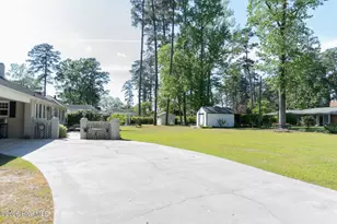 202 Pine St, Whiteville, NC 28472 - Photo 33