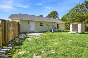 311 Snow Bell Ct, Richlands, NC 28574 - Photo 29