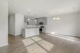 409 Conifer St, Sanford, NC 27332 - Photo 9