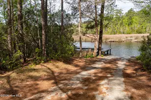 452 Woodland Dr, Swansboro, NC 28584 - Photo 29