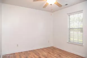 452 Woodland Dr, Swansboro, NC 28584 - Photo 21
