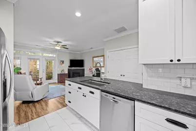5813 Wrightsville Avenue #Apt 153, Wilmington, NC 28403 - Photo 5