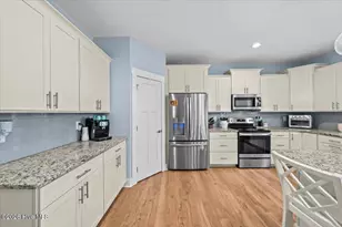 101 Woodford Ln, Vass, NC 28394 - Photo 11