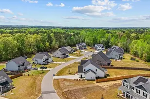 101 Woodford Ln, Vass, NC 28394 - Photo 5