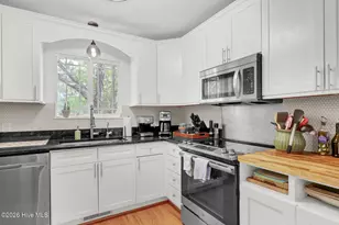 1910 Erin Ct, Wilmington, NC 28403 - Photo 9