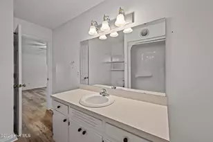 92 Quarterdeck Townes, New Bern, NC 28562 - Photo 21