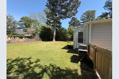 2803 Jefferson Drive, Greenville, NC 27858 - Photo 5
