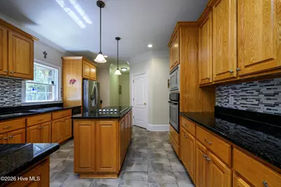 1996 Hoods Creek Drive, New Bern, NC 28562 - Photo 25