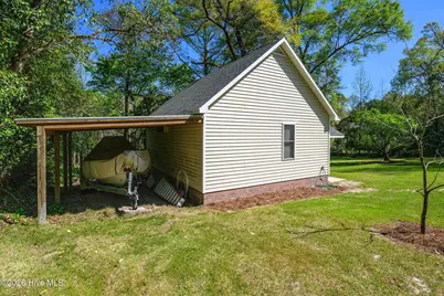 1996 Hoods Creek Drive, New Bern, NC 28562 - Photo 63