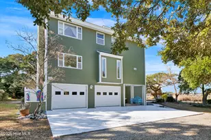111 Cutlass Dr, Surf City, NC 28445 - Photo 9