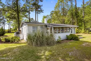 1103 Broad St Ext, Oriental, NC 28571 - Photo 3