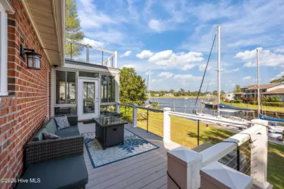 904 Coral Court, New Bern, NC 28560 - Photo 5