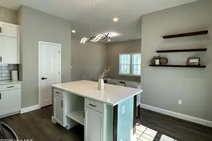 306 Martin Luther King Junior Dr, Smithfield, NC 27577 - Photo 5