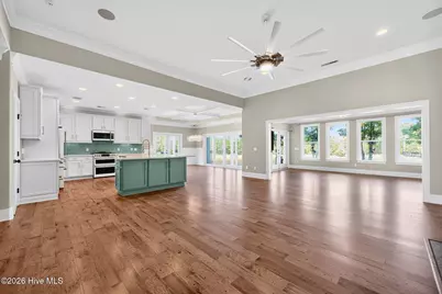 6366 Havencrest Drive SW, Ocean Isle Beach, NC 28469 - Photo 9