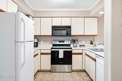 400 Virginia Avenue #105d, Carolina Beach, NC 28428 - Photo 29