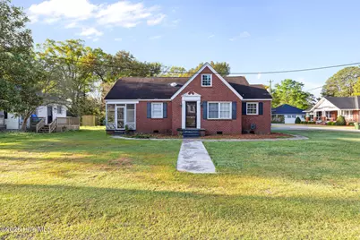 204 N Washington Street, Pikeville, NC 27863 - Photo 1