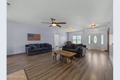200 E Howard Drive, Jacksonville, NC 28540 - Photo 9