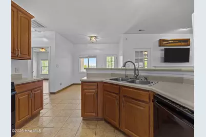 200 E Howard Drive, Jacksonville, NC 28540 - Photo 15