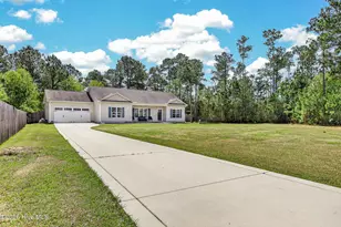 112 Lilac Ln, Richlands, NC 28574 - Photo 3