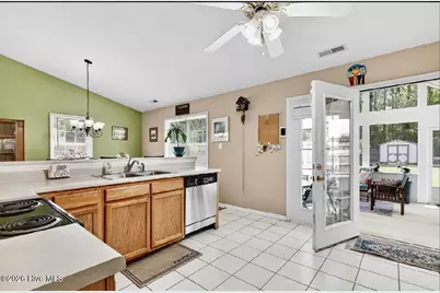 904 Huff Drive, Jacksonville, NC 28546 - Photo 11