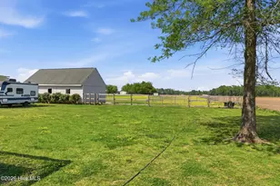 184 S Currituck Rd, Currituck, NC 27929 - Photo 3