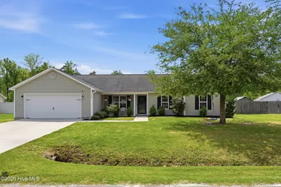 302 Tuscan Court, Richlands, NC 28574 - Photo 3