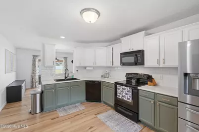 302 Tuscan Court, Richlands, NC 28574 - Photo 15