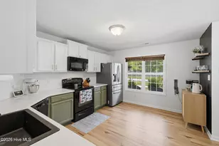 302 Tuscan Ct, Richlands, NC 28574 - Photo 13