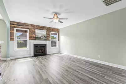 407 Canoe Lane, Swansboro, NC 28584 - Photo 9
