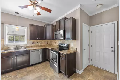 211 Wedgefield Circle, Maple Hill, NC 28454 - Photo 13