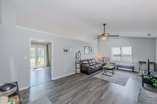 126 Forest Bluff Dr, Jacksonville, NC 28540 - Photo 5