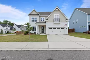 907 W Arboria Dr, Hampstead, NC 28443 - Photo 1