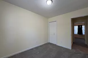 907 N Sycamore St, Aberdeen, NC 28315 - Photo 13