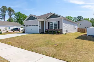 1015 Saddlebrook Dr, Rocky Mount, NC 27804 - Photo 3
