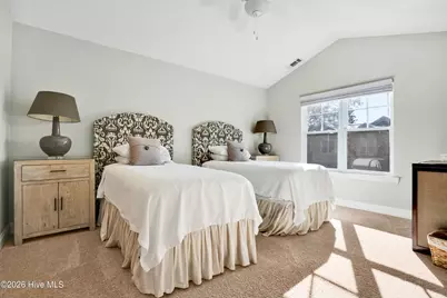 1639 Fallen Leaf Lane #B, Wilmington, NC 28403 - Photo 17
